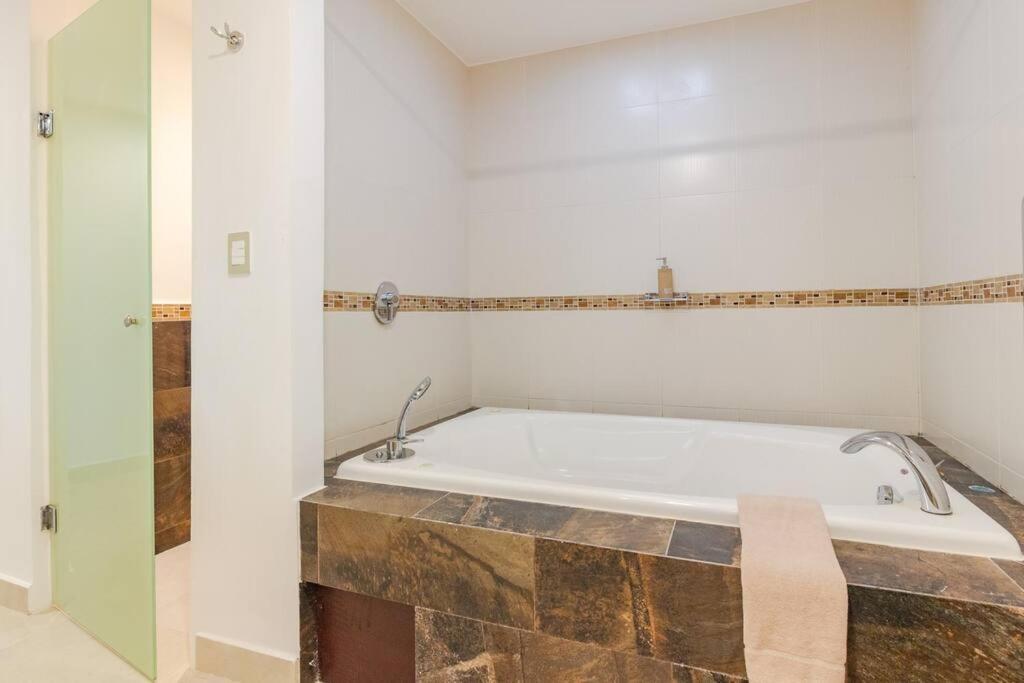 Encantadora Suite Super Amplia En Colibri Playa Del Carmen Buitenkant foto